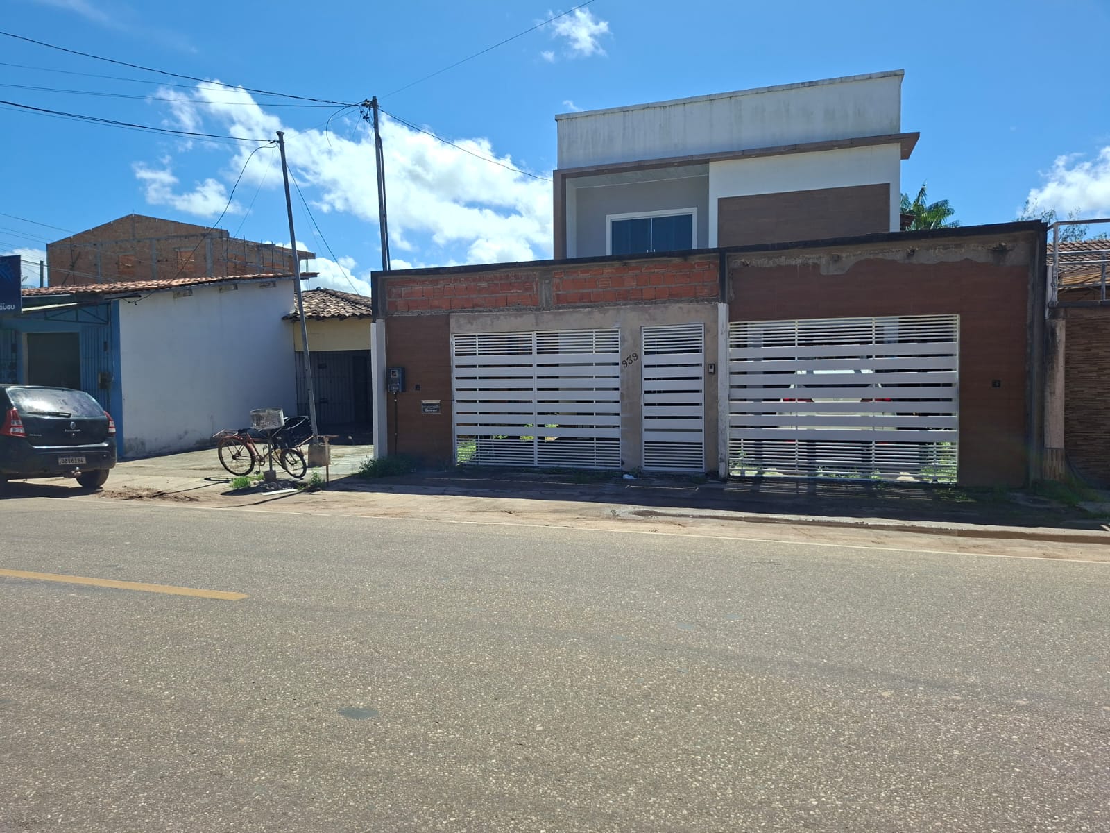 EXCELENTE IMÓVEL (2 PAVIMENTOS) DISPONÍVEL PARA VENDA, BEM LOCALIZADO – BAIRRO: NAZARÉ - BARCARENA /PA.