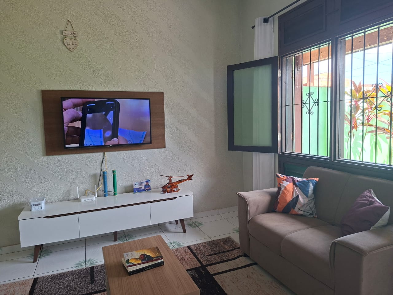 CASA A VENDA PRÓXIMA AO SUPERMERDO LIDER  - VILA DOS CABANOS - BARCARENA/PA - ACEITA FINANCIAMENTO