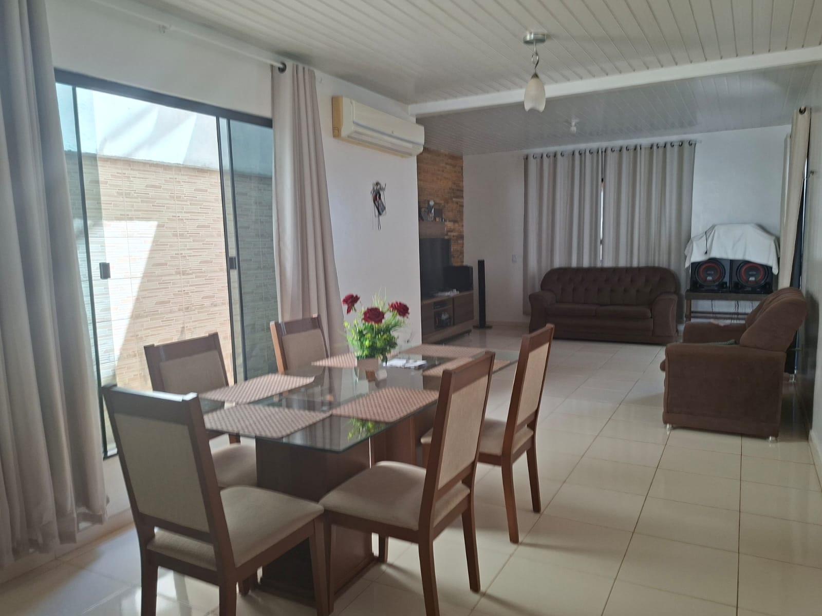 ESTÁ À VENDA UM EXCELENTE IMÓVEL RESIDENCIAL – ACEITA FINANCIAMENTO -LOCALIZADO NO BAIRRO PIONEIRO -VILA DOS CABANOS – BARCARENA/PA.