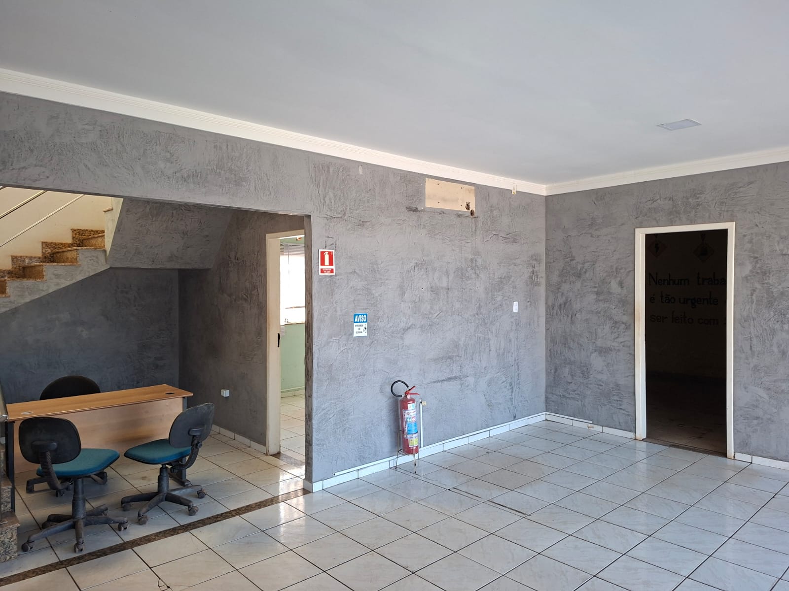 EXCELENTE PRÉDIO COMERCIAL PARA LOCAÇÃO – AMPLO E BEM LOCALIZADO – VILA DOS CABANOS – BARCARENA/PA.
