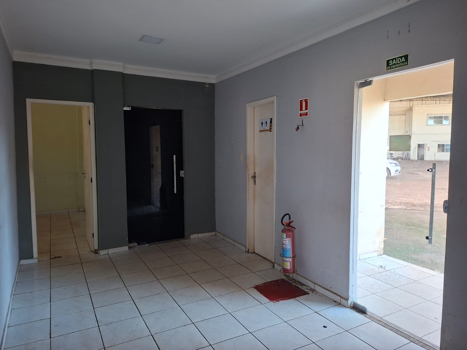 EXCELENTE PRÉDIO COMERCIAL PARA LOCAÇÃO – AMPLO E BEM LOCALIZADO – VILA DOS CABANOS – BARCARENA/PA.