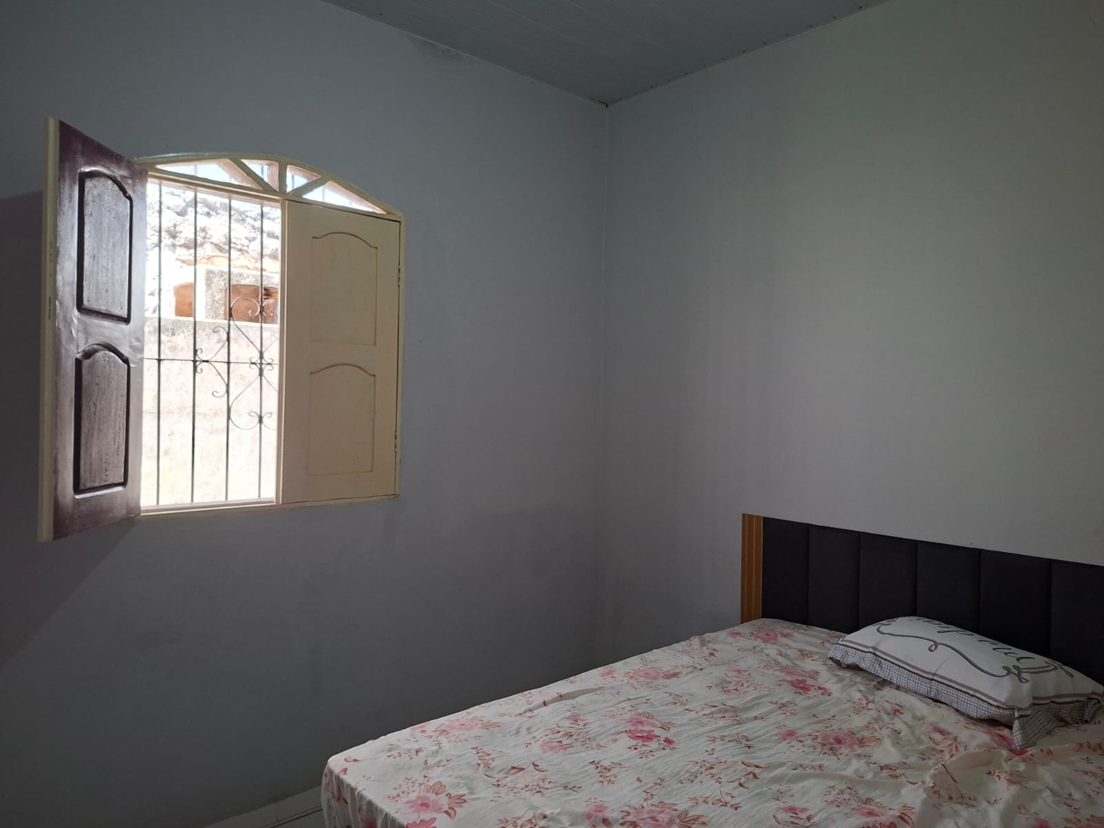 ÓTIMA OPORTUNIDADE - CASA AMPLA COM QUINTAL TODO GRAMADO A VENDA - VILA DE ITUPANEMA - BARCARENA/PA