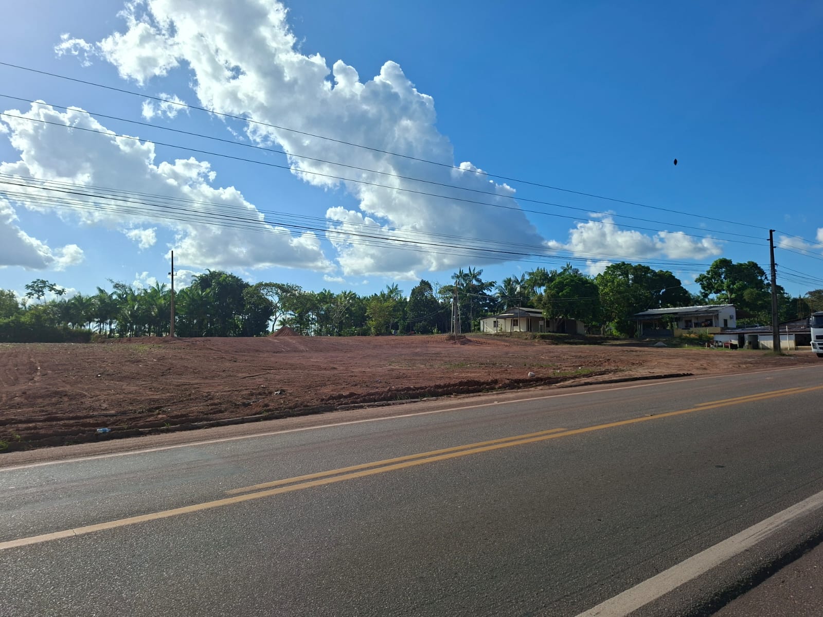 ATENÇÃO INVESTIDORES – VENDO EXCELENTE LOTE DE TERRA ESTRATÉGICO COM ALTO POTENCIAL DE VALORIZAÇÃO COMERCIAL – LOCALIZADO NA ALÇA VIÁRIA KM 38 –ACARÁ/PA.
