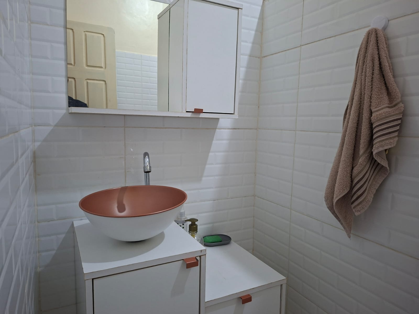 ÓTIMA OPORTUNIDADE - CASA AMPLA COM QUINTAL TODO GRAMADO A VENDA - VILA DE ITUPANEMA - BARCARENA/PA
