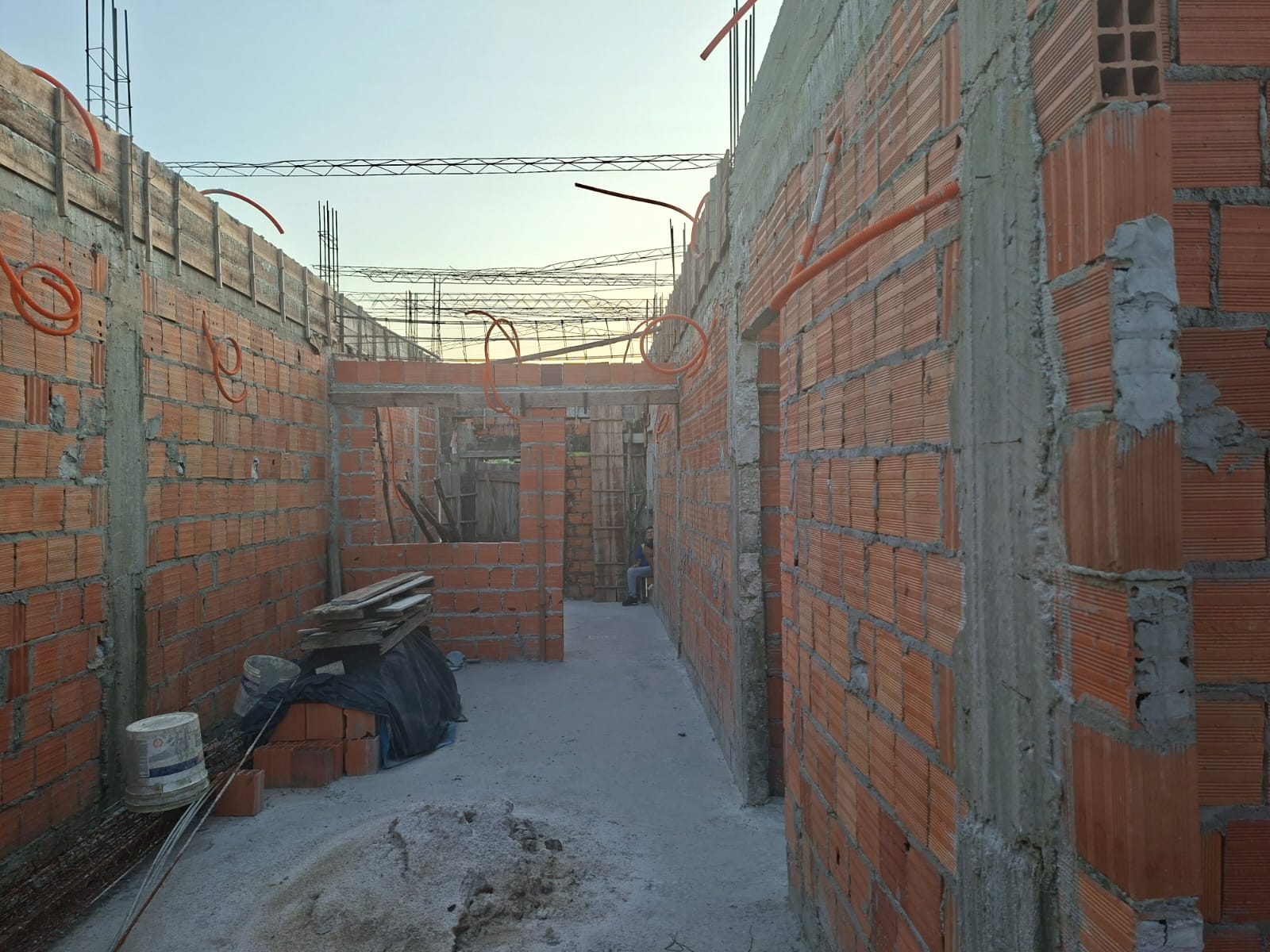 VENDO CASA EM CONSTRUÇÃO NA VILA DOS CABANOS - BARCARENA - PARÁ - PRÓXIMO AO SUPERMERCADO LIDER