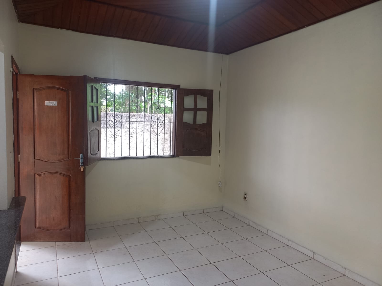 ALUGA-SE UMA CASA - VILA DOS CABANOS - BARCARENA/PA