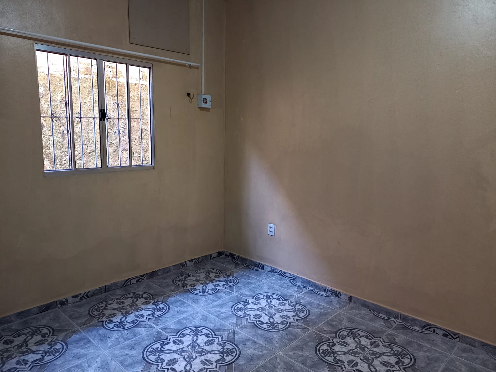 GREGÓRIO IMÓVEL VENDE: ÓTIMA CASA EM BARCARENA-SEDE