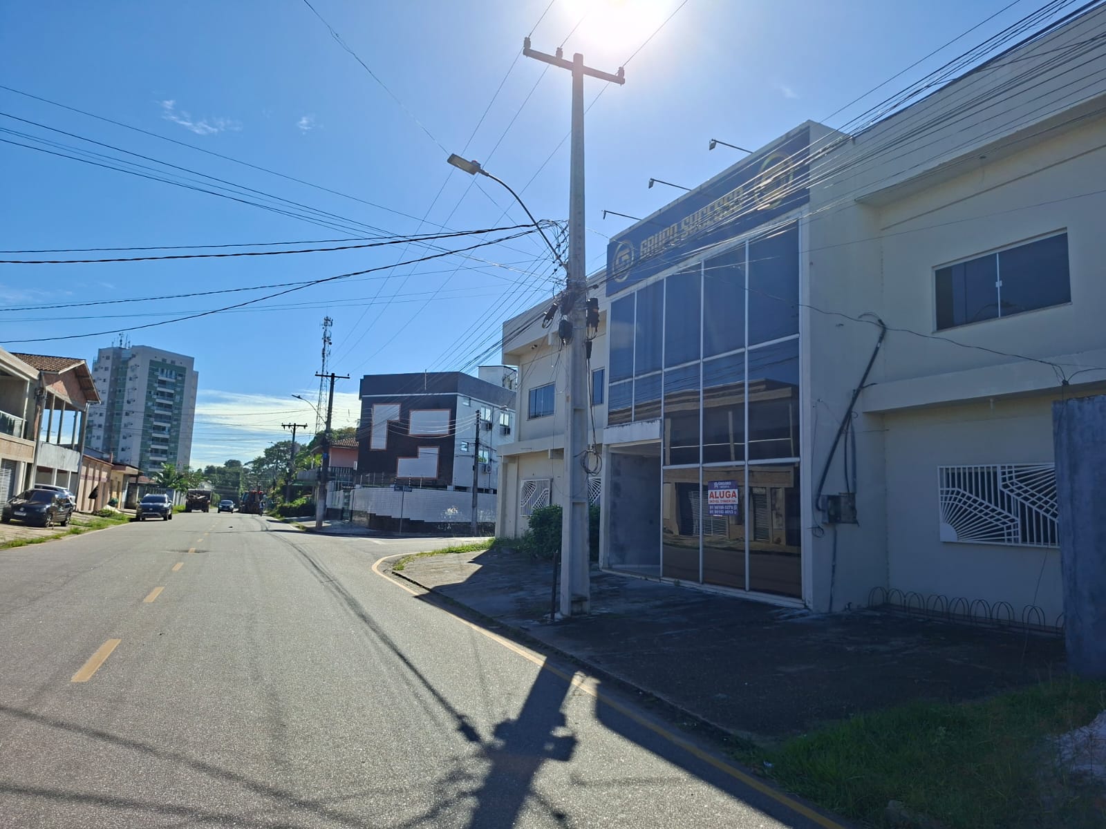 EXCELENTE PRÉDIO COMERCIAL PARA LOCAÇÃO – AMPLO E BEM LOCALIZADO – VILA DOS CABANOS – BARCARENA/PA.